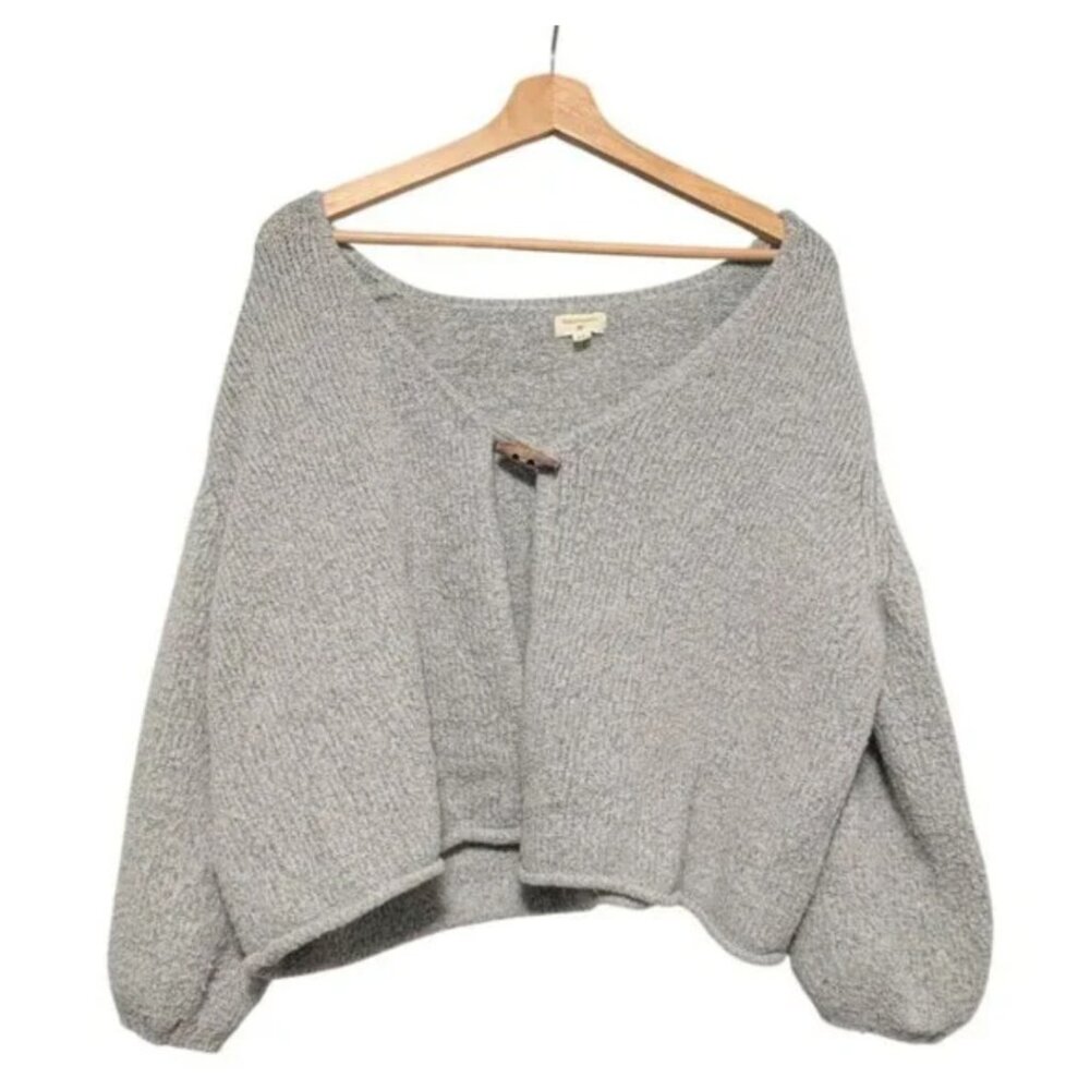 World Market One Size Lagenlook Cropped Sweater Boxy Toggle Shrug Sleeve Detail